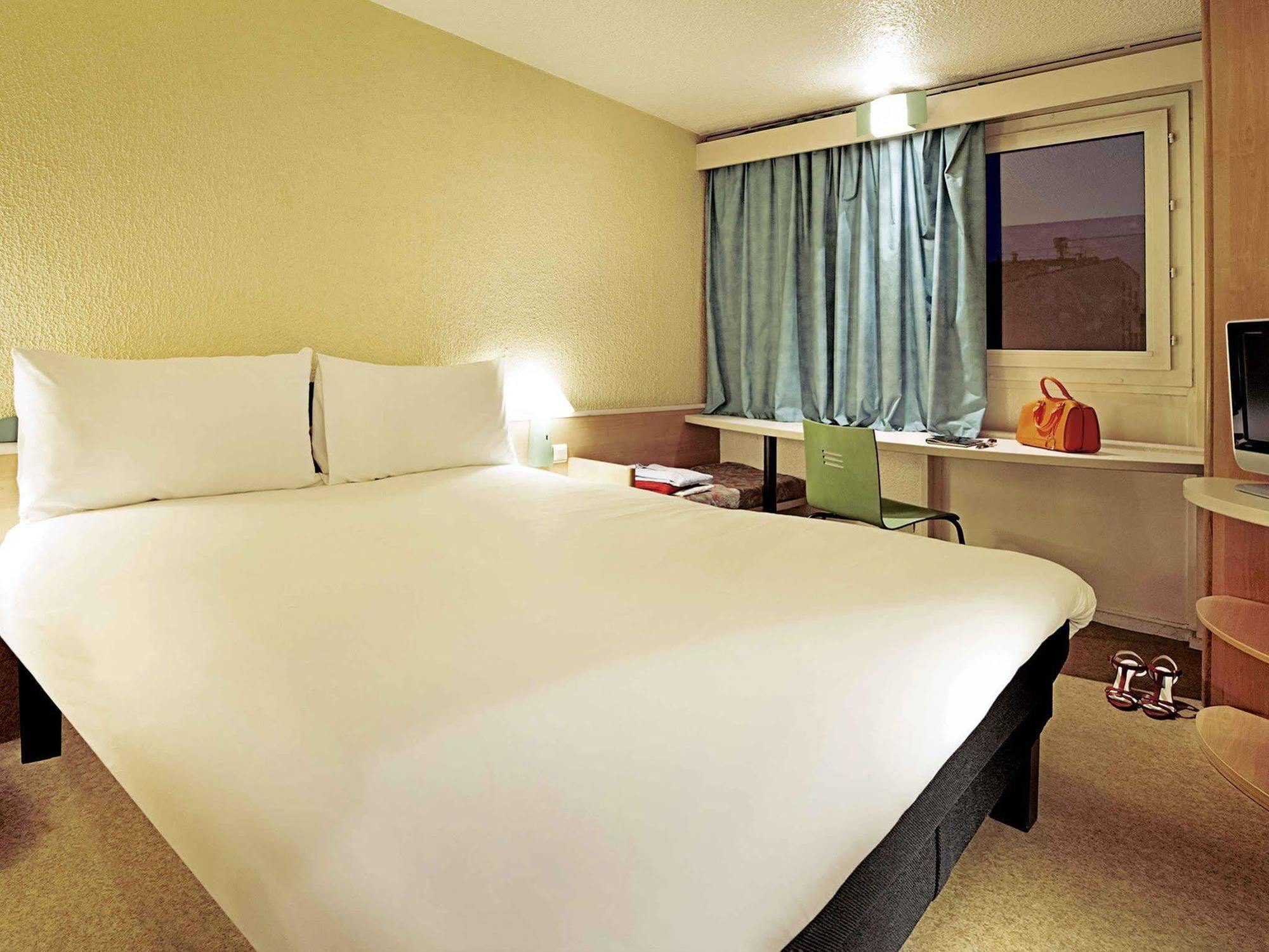 Ibis Archamps Porte De Geneve Εξωτερικό φωτογραφία